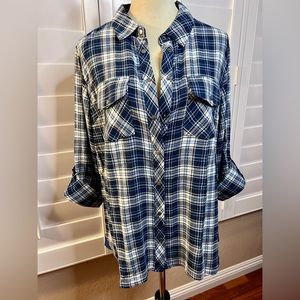 Kut Flannel women’s L.  This is a brand new top/never been worn.